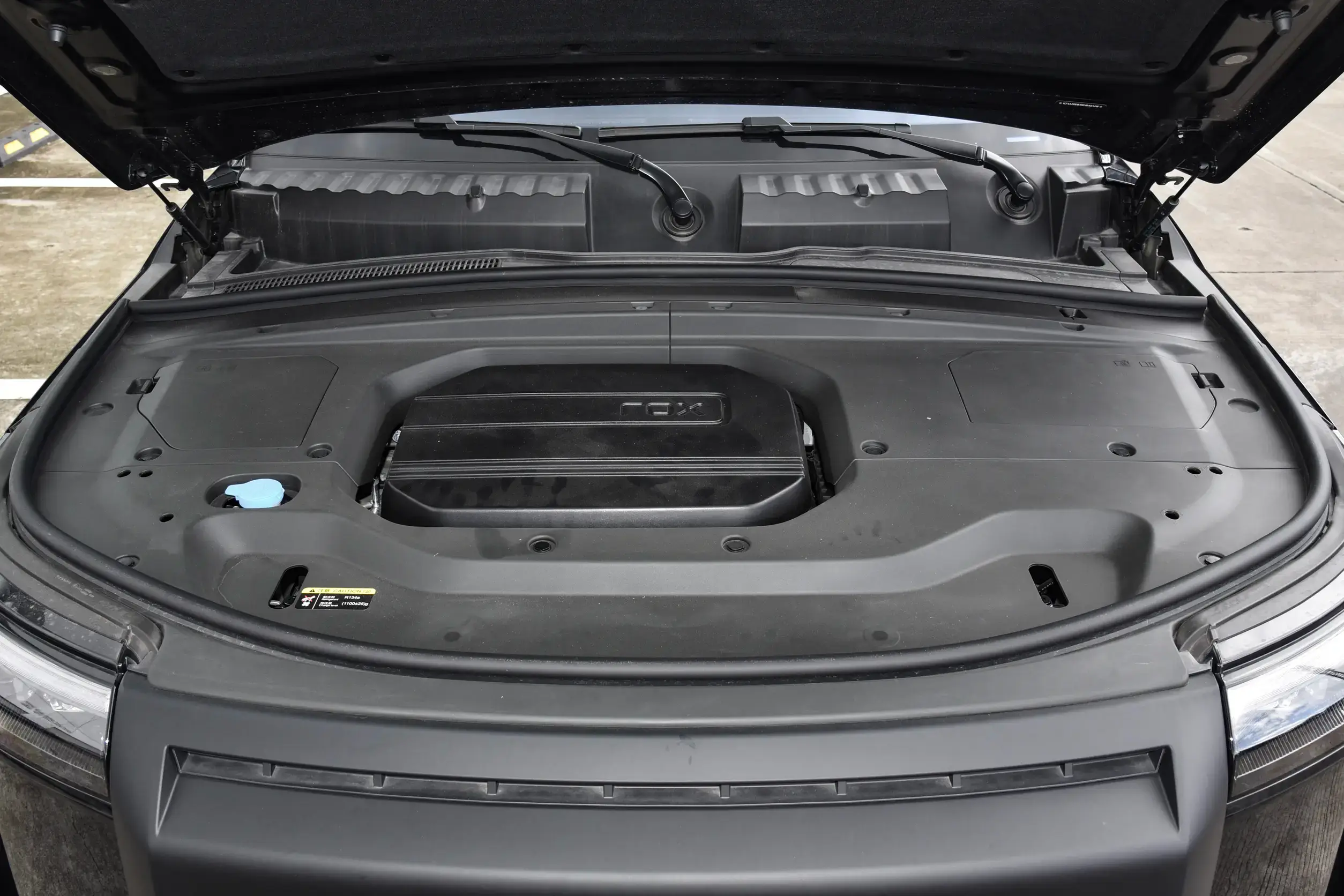 ROX01 ~ 2024 PREMIUM 6‑SEAT LONG‑RANGE VERSION