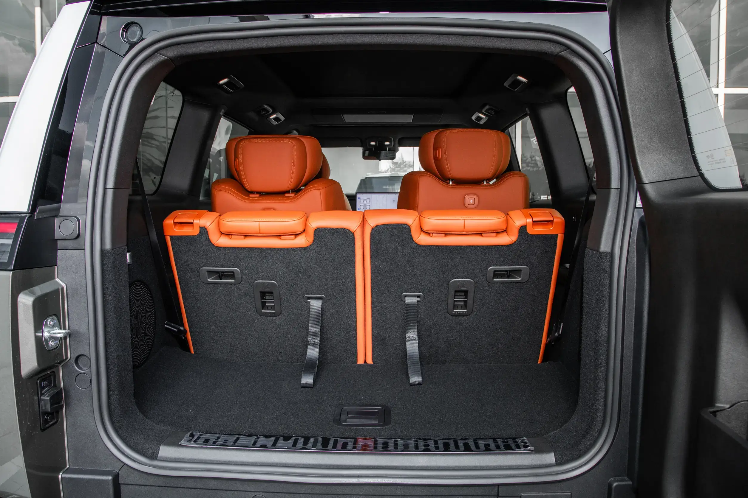 ROX01 ~ 2024 PREMIUM 6‑SEAT LONG‑RANGE VERSION